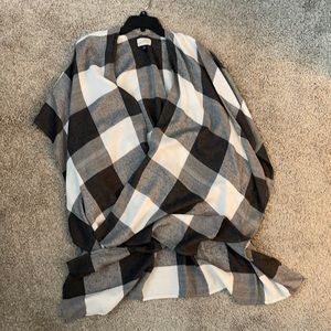 Short sleeve flowy cardigan